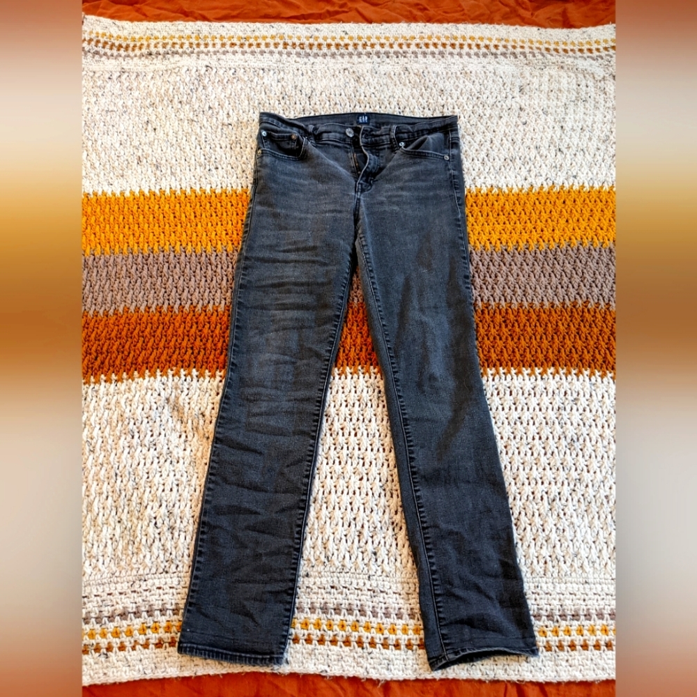 Classic Straight Gap skinny jeans size 29 in washed black